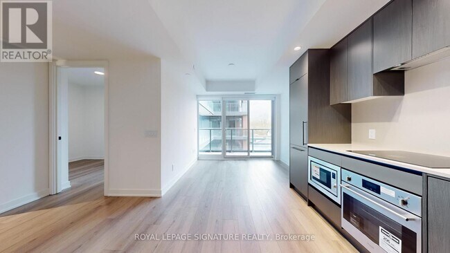 Photo du bâtiment - 5 Lakeview Ave