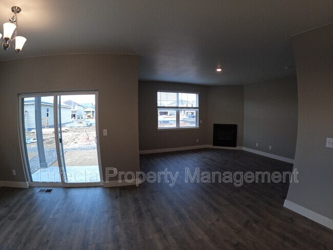 Foto del edificio - 1938 Raindrop Dr