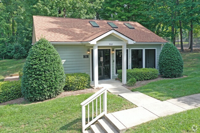 Building Photo - Woodland Park Apartment Homes