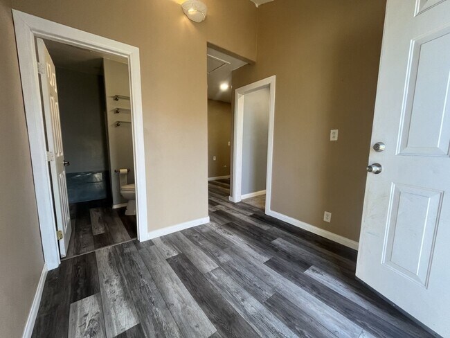 Building Photo - 18446 Barroso St