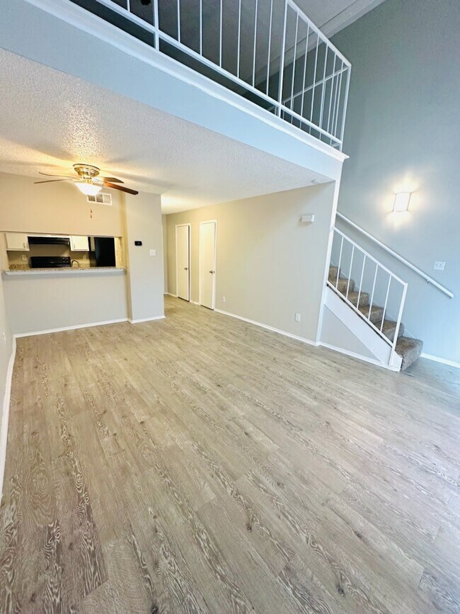 Foto del edificio - Woodbury Place Apartments
