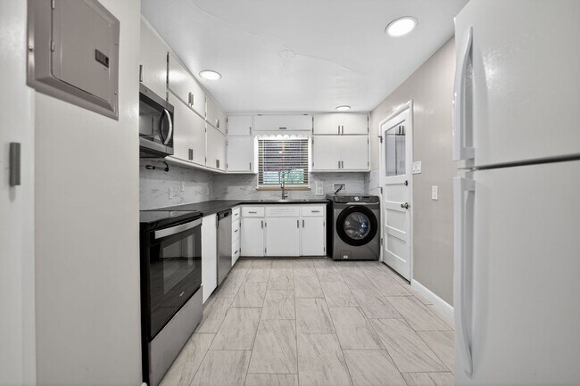 Building Photo - 11111 E Montview Blvd