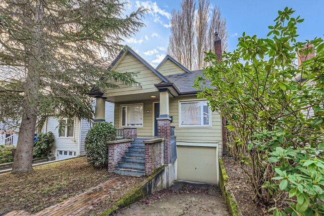 Building Photo - Amazing 4bed/2bath Home in Ballard!