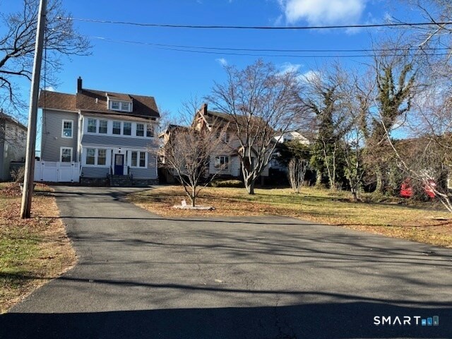 Foto del edificio - 56 Townsend Ave