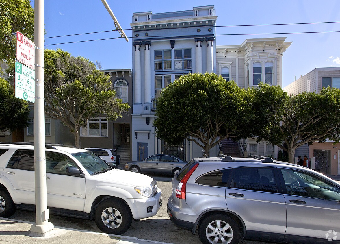 Building Photo - 2345 Jackson St
