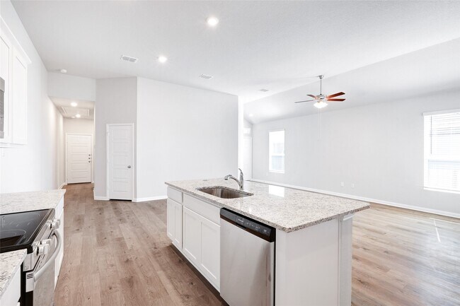 Foto del edificio - 324 Nespral Dr