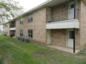 Building Photo - 700 S Amy Ln