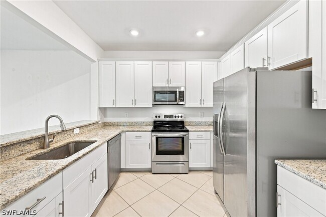 Building Photo - 14236 Pine Lodge Ln