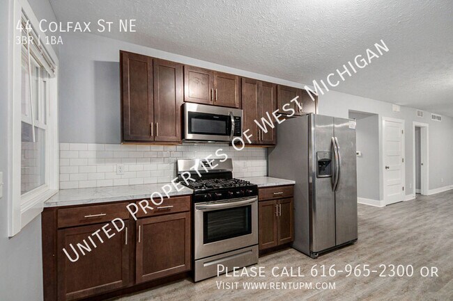 Foto del edificio - 44 Colfax St NE