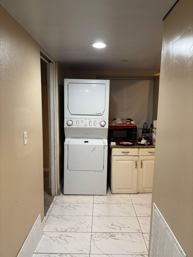 Foto del edificio - 2350 S 385 W