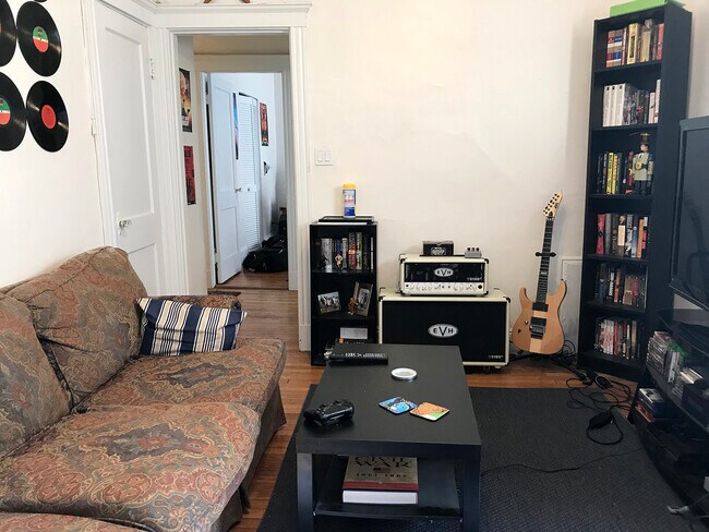 Building Photo - 80 Sutherland Rd