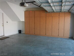 Building Photo - 5438 Avent Ferry St