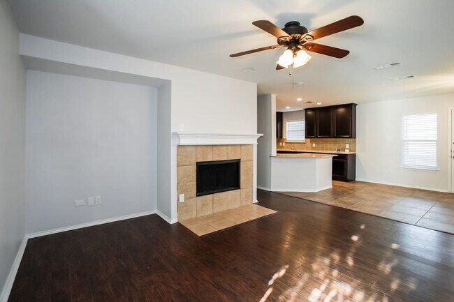 Building Photo - 8809 Quarry Ridge Trl