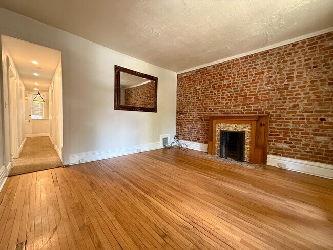 Foto del edificio - Charming unit for rent in Wash Park!