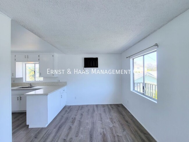 Foto del edificio - 908 Dawson Ave