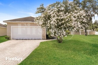 Building Photo - 1020 Robin Ln