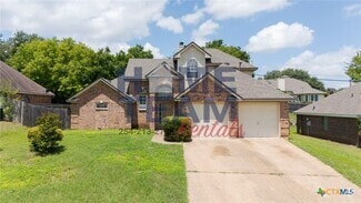 Building Photo - 714 Silver Creek Dr
