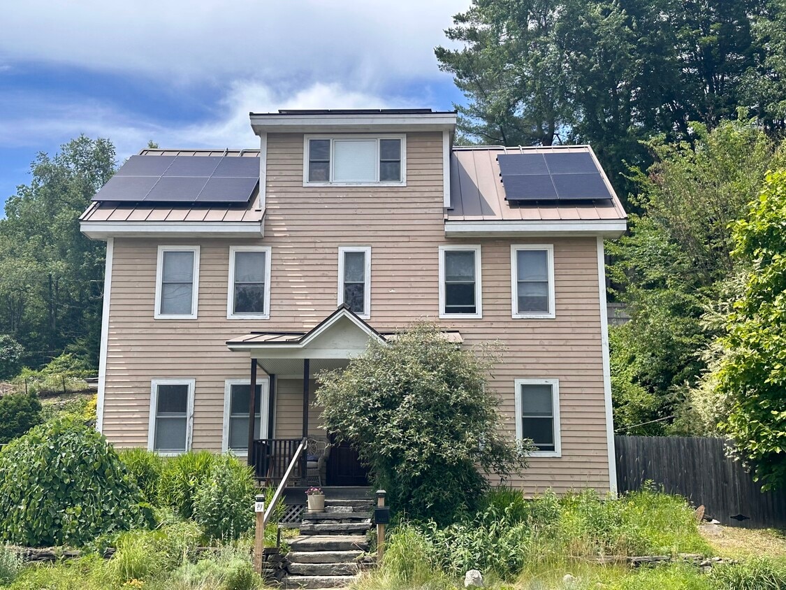 Primary Photo - 49 State St