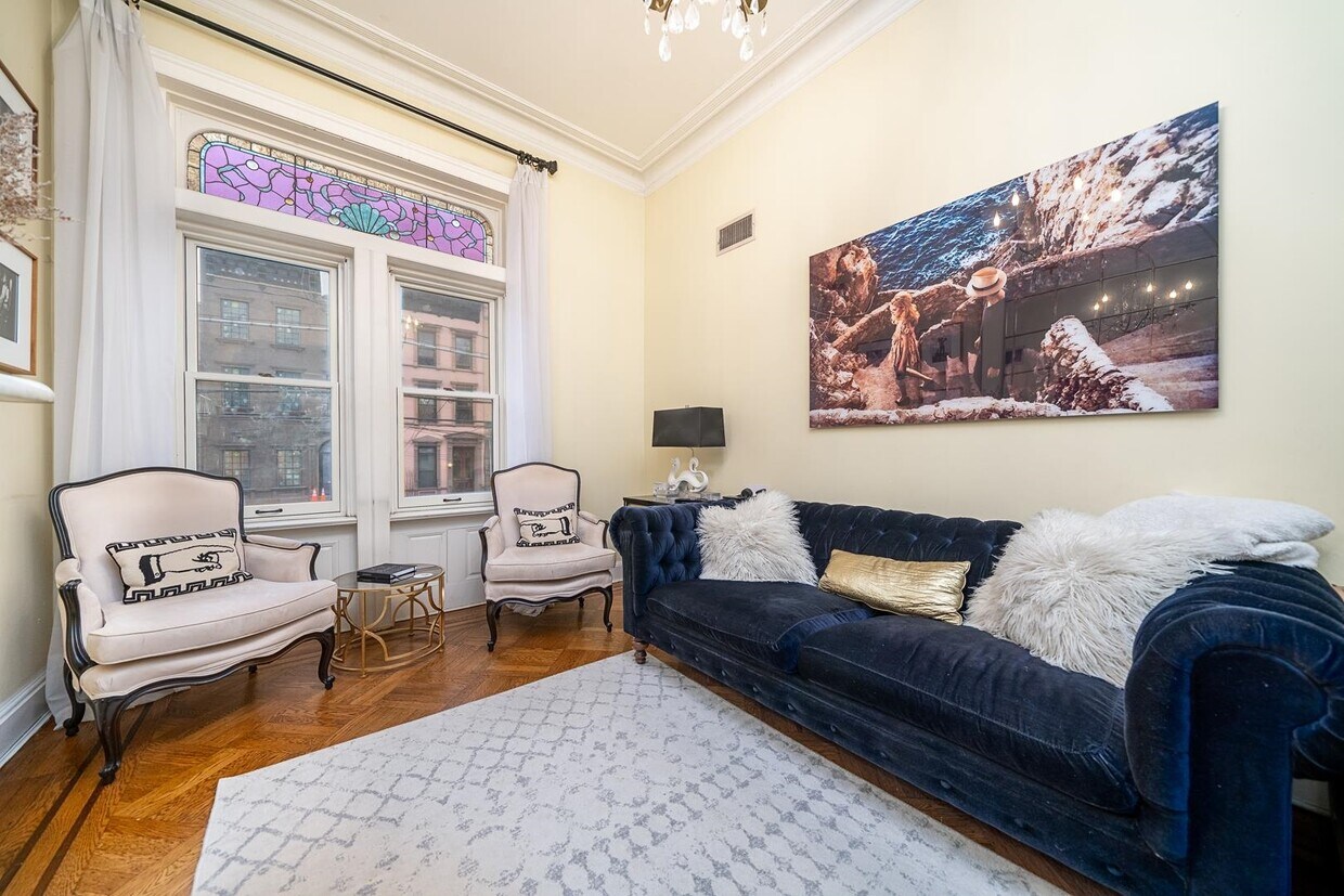 Foto principal - 829-831 Hudson St