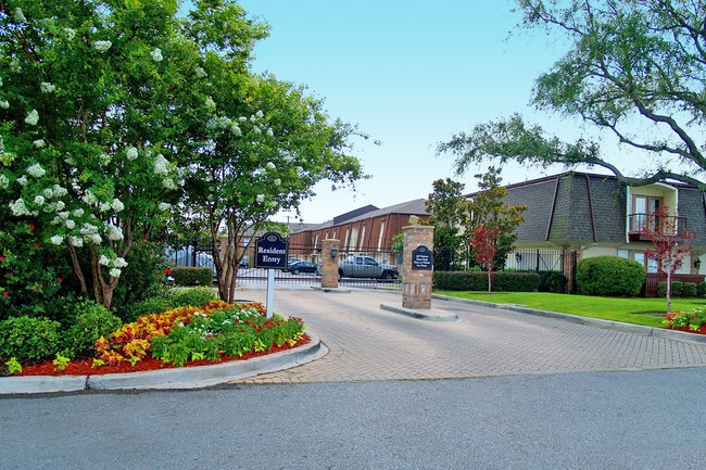 Foto del edificio - City Heights Garden Lane