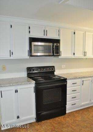 Foto del edificio - 31 Pebble Hill Dr