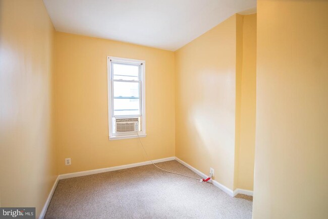 Foto del edificio - 2500 E Oakdale St