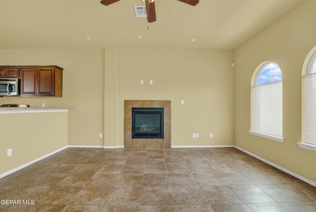 Building Photo - 12237 Gaudi Wy