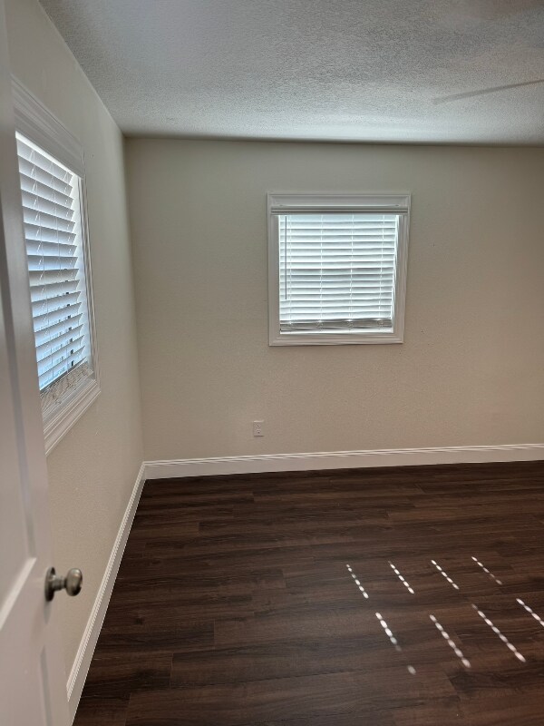 Foto del edificio - 4331 56th Ave Terrace E