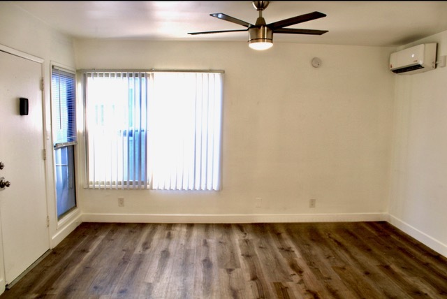 Building Photo - 905 Fedora St