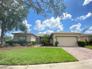 Building Photo - Amazing Solivita 2B/2B, open kitchen to fa...