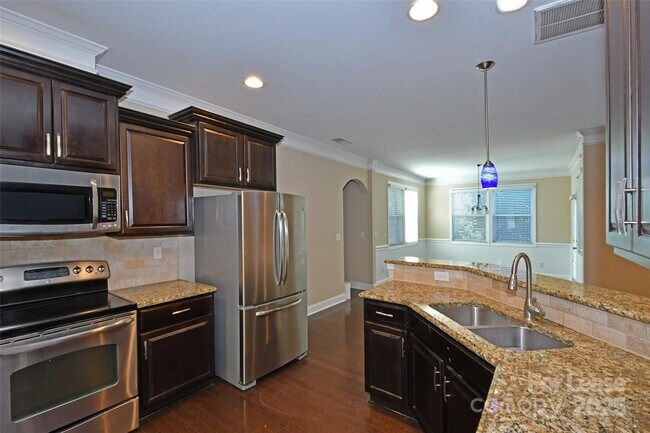 Building Photo - 14523 Rhiannon Ln