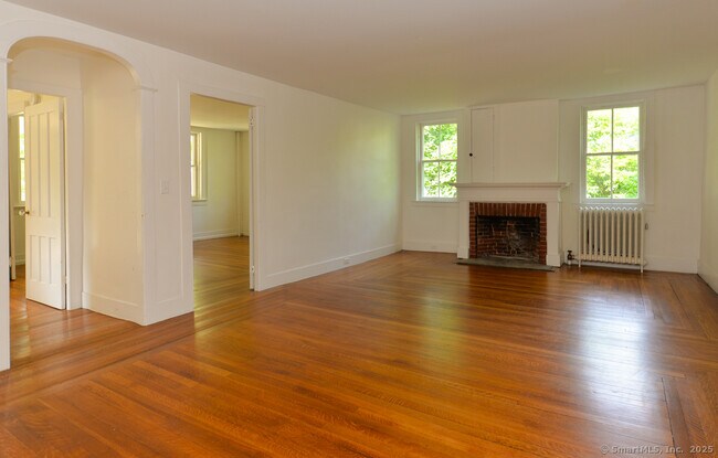 Foto del edificio - 15 Hawkins Rd
