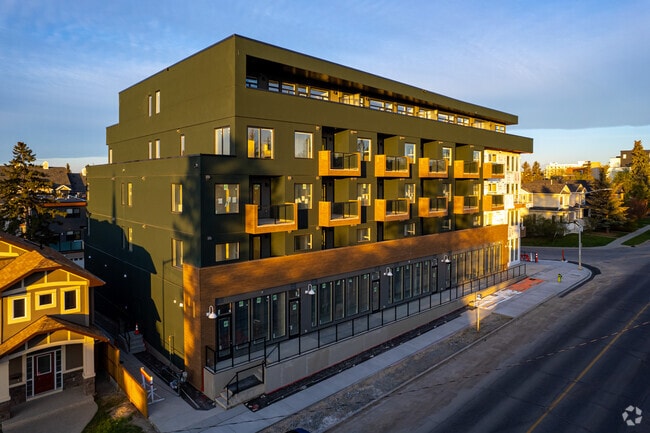 Building Photo - Harrison