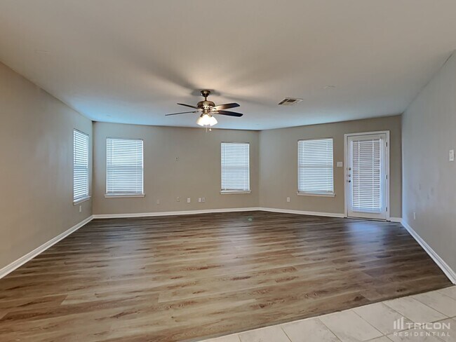 Foto del edificio - 20923 Cullen Ranch Rd