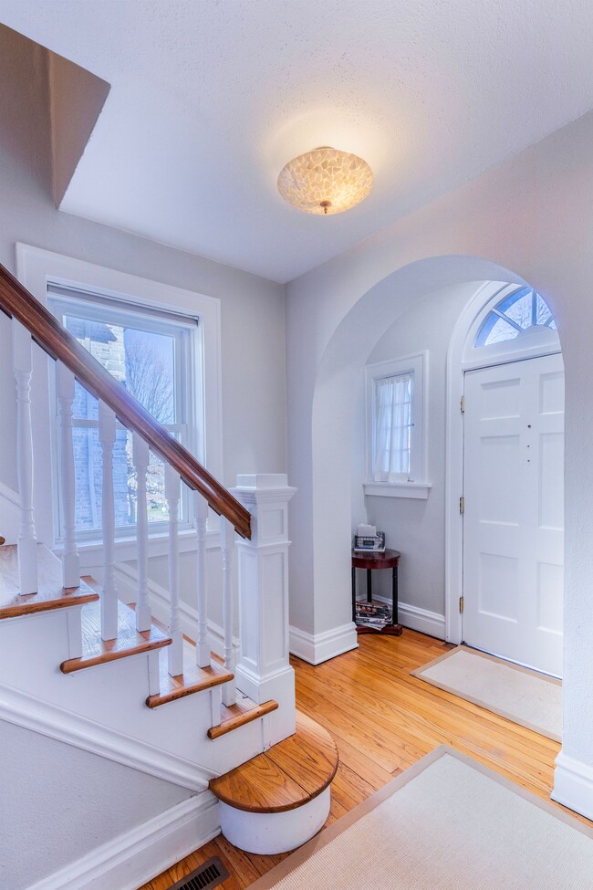 Foto del edificio - 525 Donne Ave