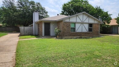 Building Photo - 2519 Lido Ln