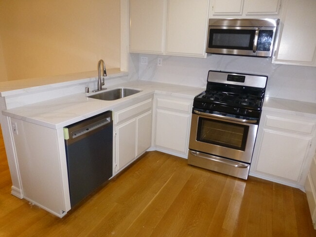 Foto del edificio - 3620 Sunnyside Dr