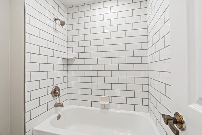 Building Photo - Beautiful Condo