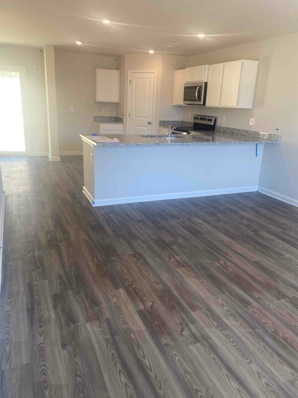 Foto principal - 119 Brooks Dr