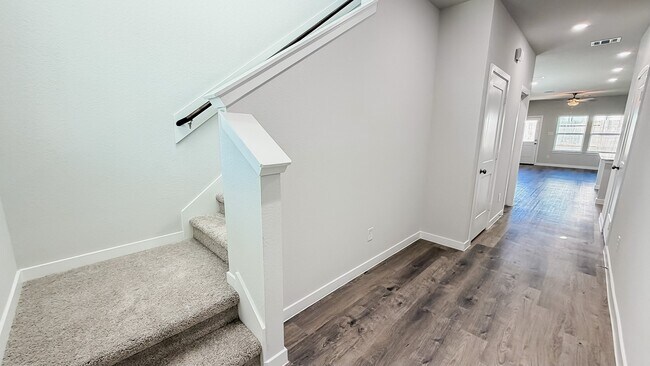 Building Photo - 11982 Wisteria Mdws Dr