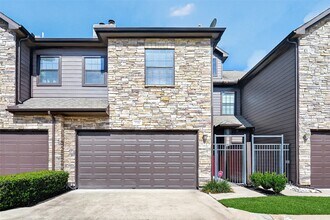 Building Photo - 2346 Bermuda Shores Dr