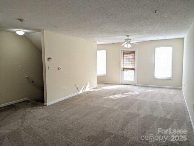 Foto del edificio - 113 Steam Engine Dr