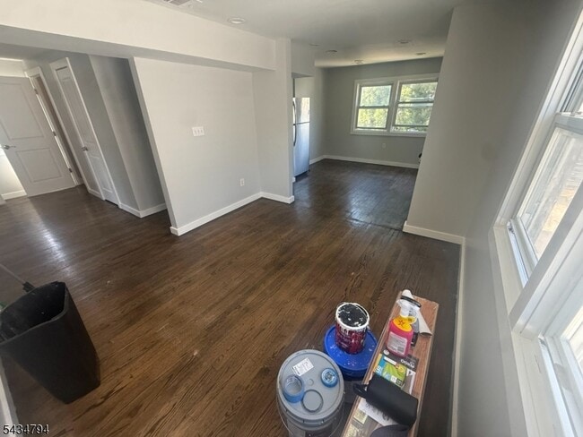 Building Photo - 283 Isabella Ave