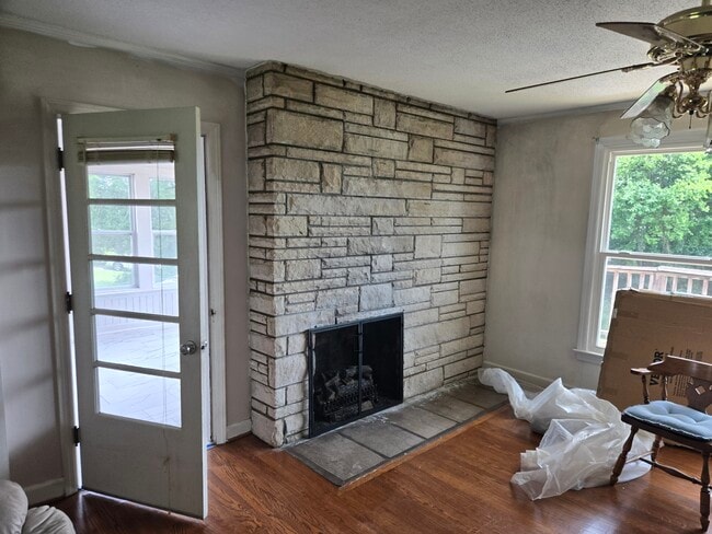 Building Photo - 507 Robinson Dr