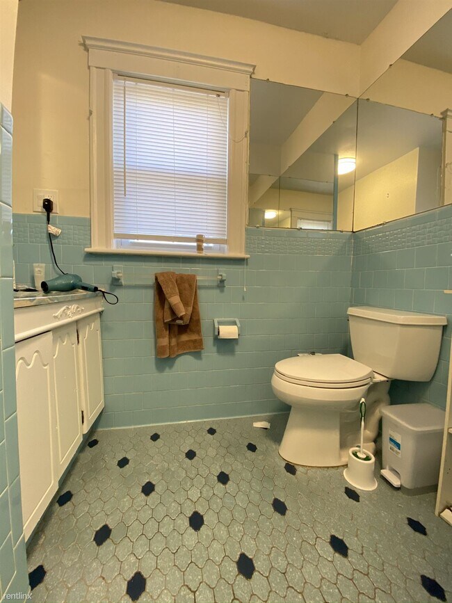Building Photo - 5 br, 2.5 bath House - 200 Commonwealth Ave
