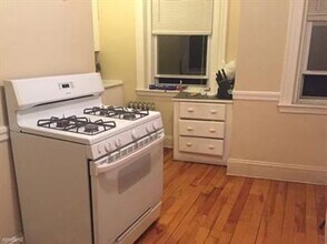 Building Photo - 4 Hancock St