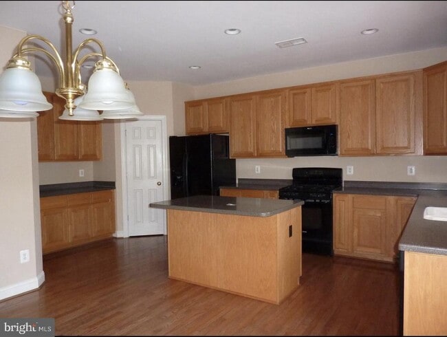 Building Photo - 607 Masters Dr