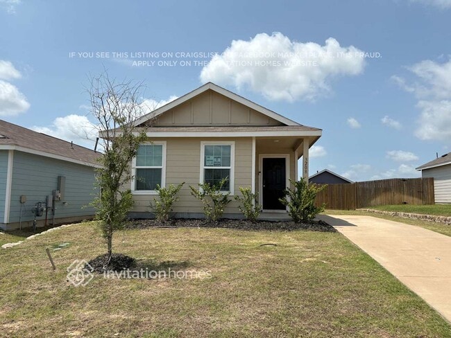 Building Photo - 3208 Crestone Dr