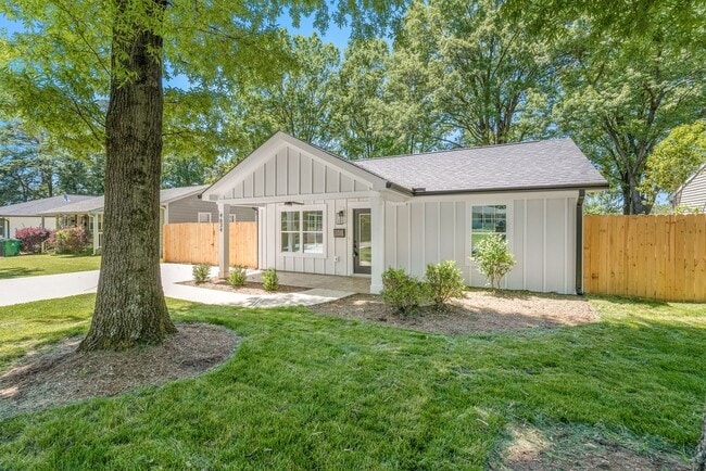 (Coming Soon) Fully Renovated 3 Bedroom Bu... - (Coming Soon) Fully Renovated 3 Bedroom Bu... House