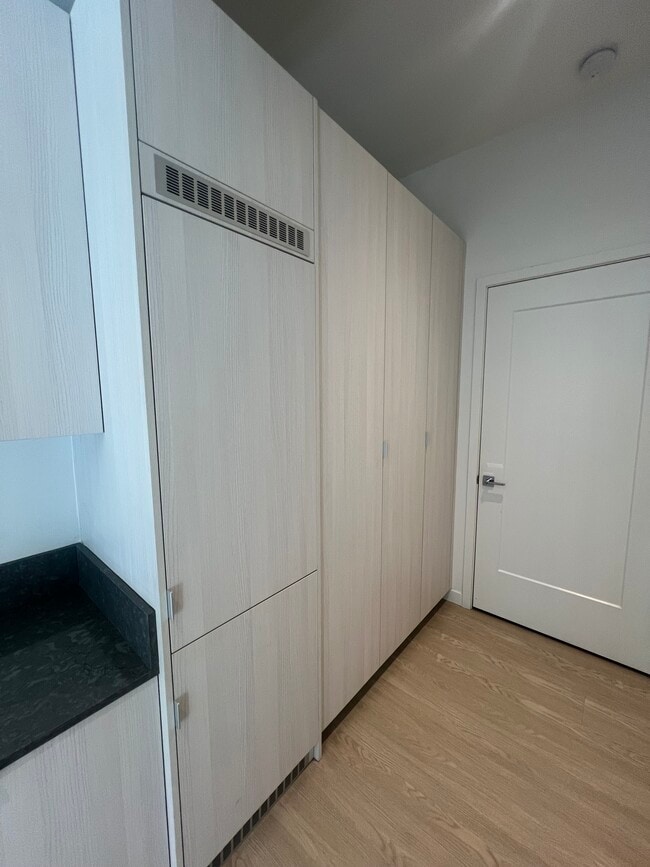 Photo - 1901 Overland Ave Apartment